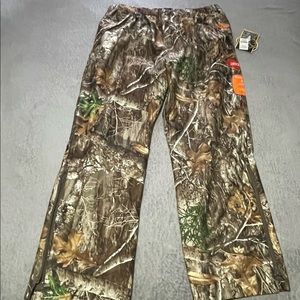 RealTree waterproof hunting/outdoor pants size 2XL. Brand new with tags.